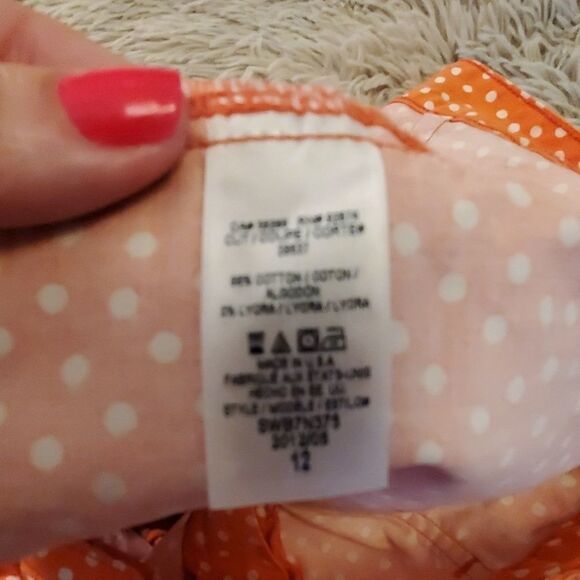 Cute orange and white polka dotted Splendid shorts - Picture 3 of 8